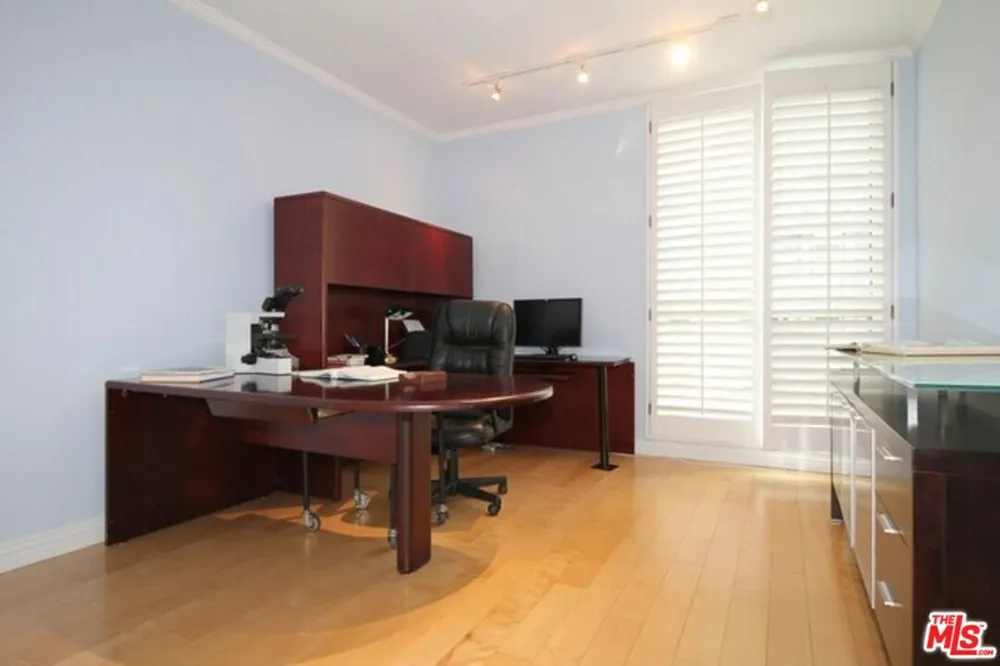 1550 Greenfield Avenue #201 Los Angeles, CA 90025