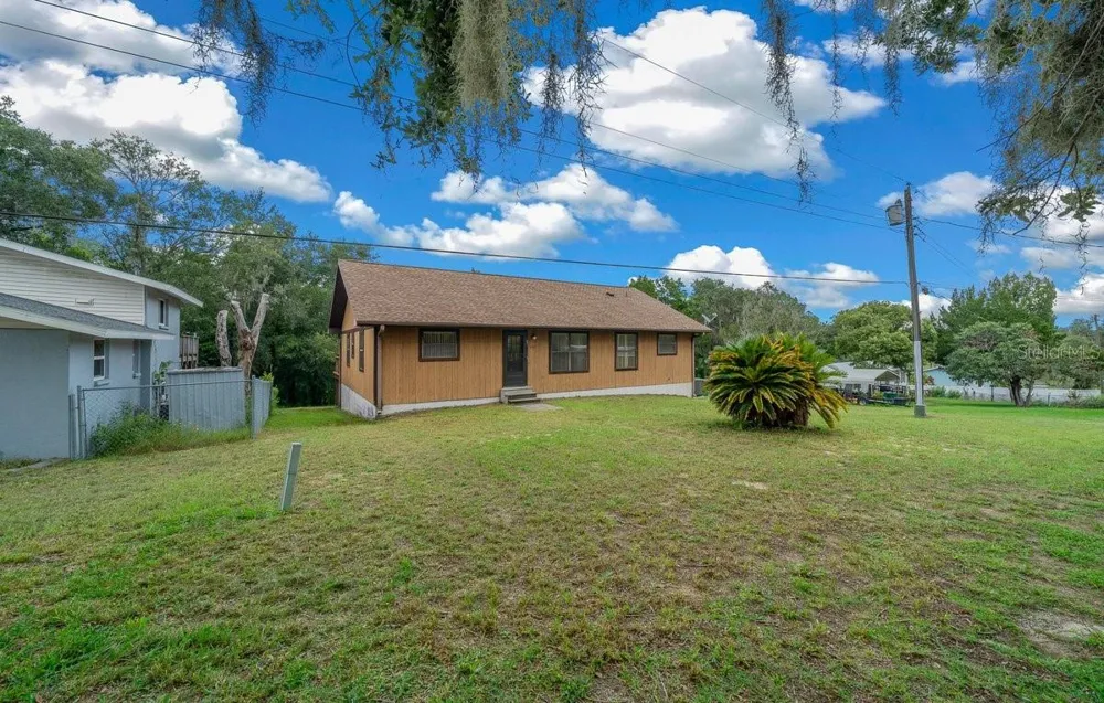 3561 W HILLTOP LANE Dunnellon, FL 34433