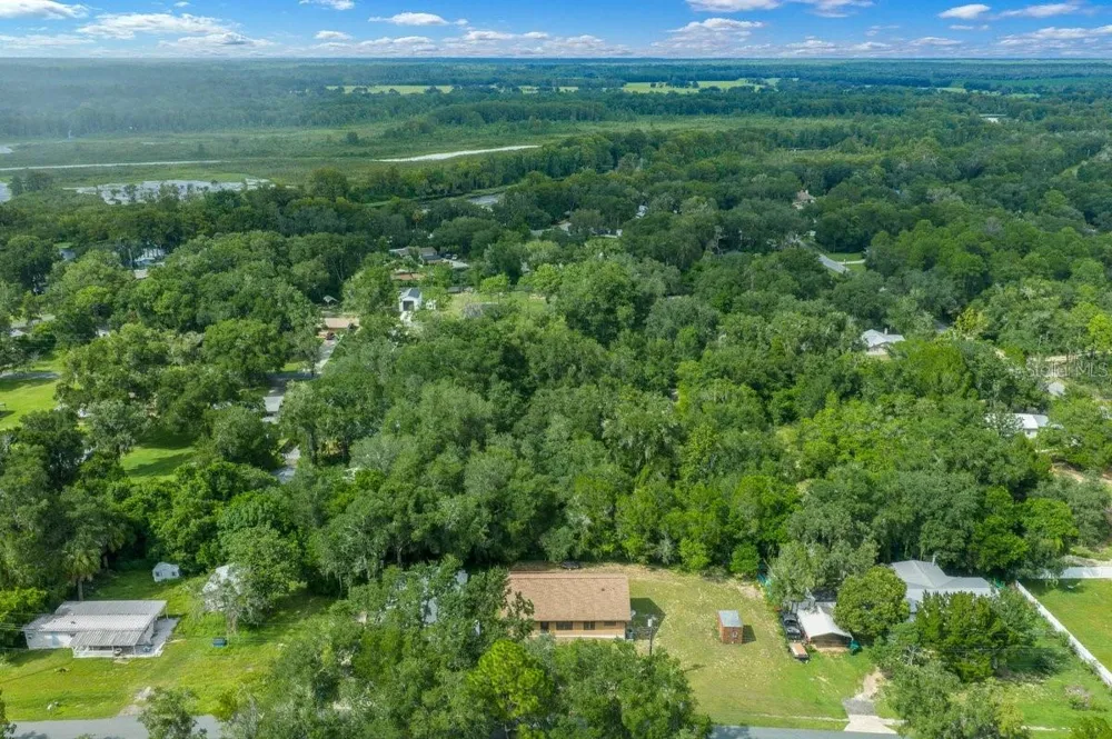 3561 W HILLTOP LANE Dunnellon, FL 34433