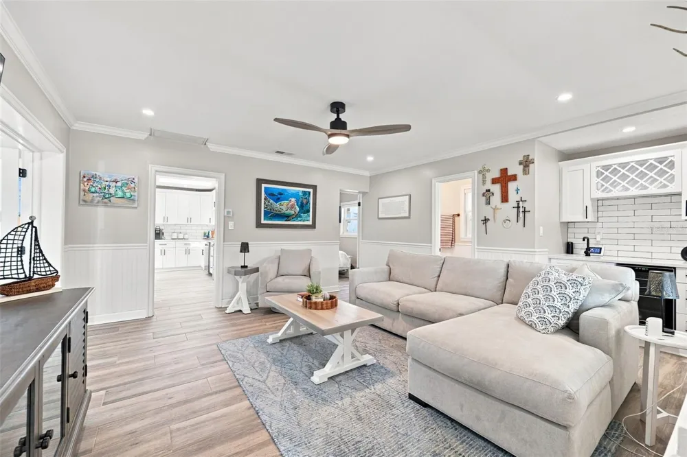 2706 GULF BOULEVARD Indian Rocks Beach, FL 33785