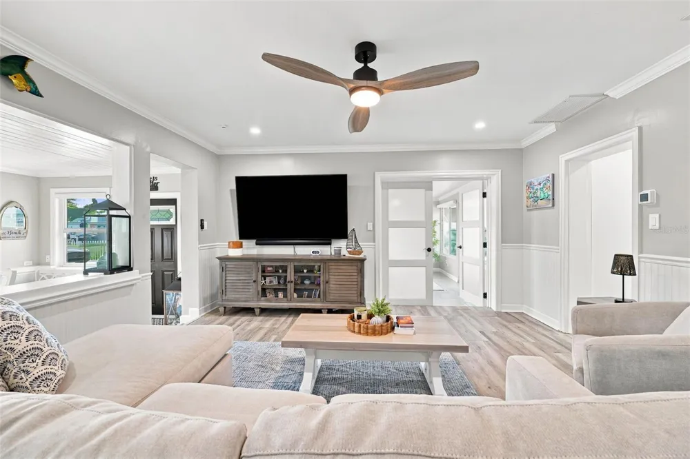 2706 GULF BOULEVARD Indian Rocks Beach, FL 33785