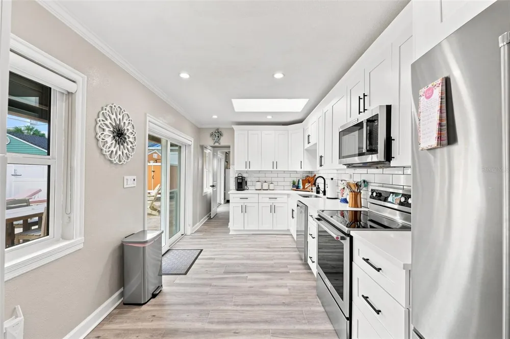 2706 GULF BOULEVARD Indian Rocks Beach, FL 33785
