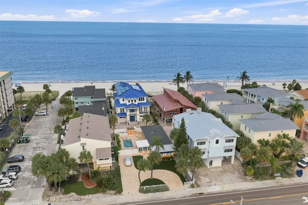 2706 GULF BOULEVARD Indian Rocks Beach, FL 33785