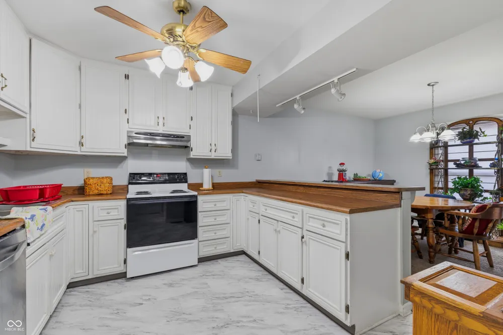 4408 Clovelly Court Indianapolis, IN 46254