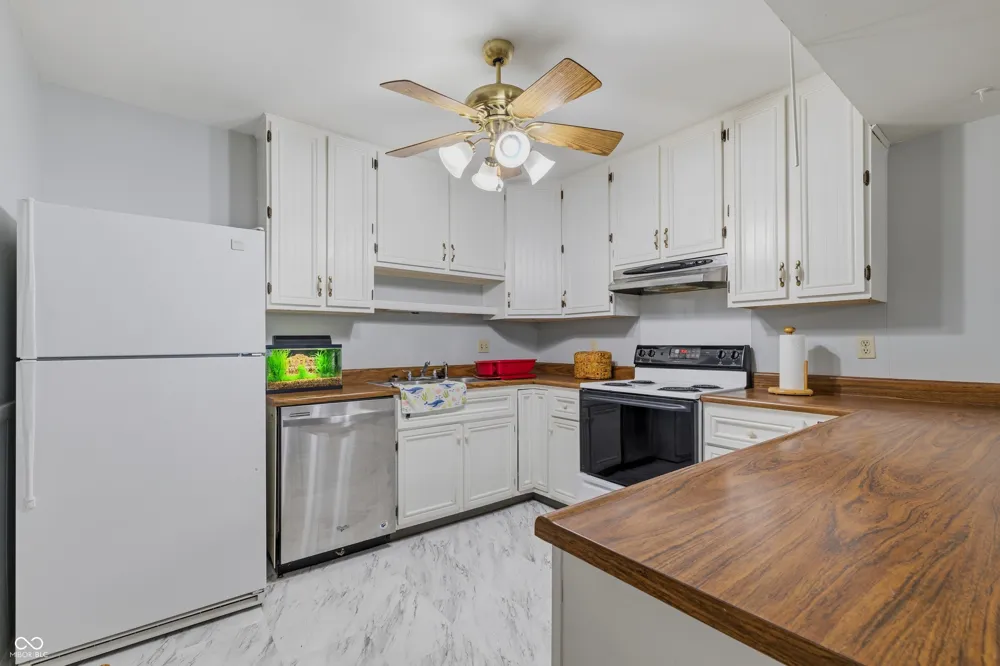 4408 Clovelly Court Indianapolis, IN 46254