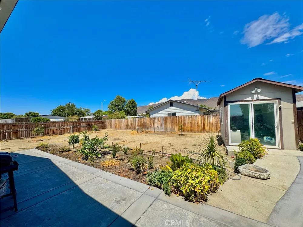 989 Bettina San Jacinto, CA 92582