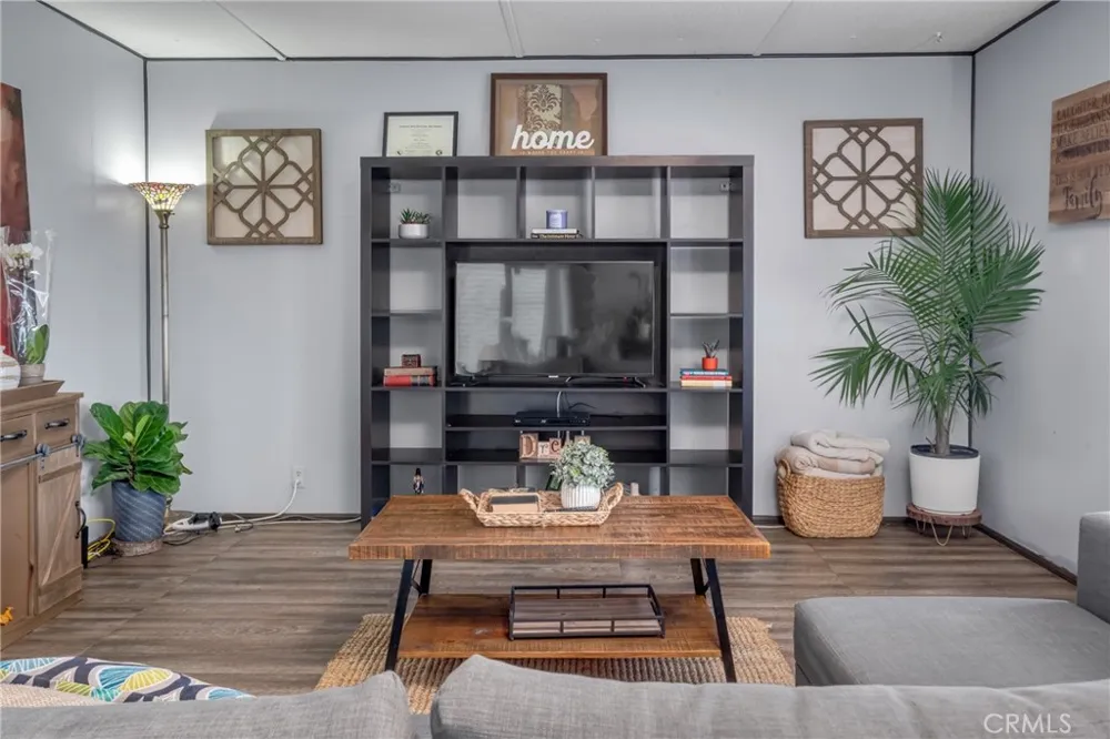 1205 Cypress #162 San Dimas, CA 91773
