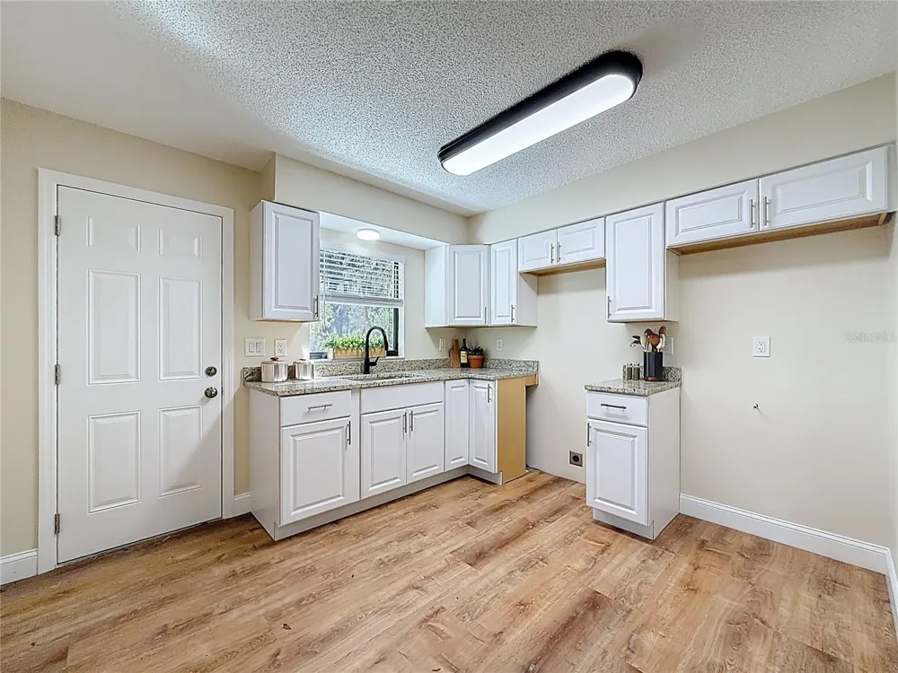 416 HOURGLASS TERRACE Crystal River, FL 34429