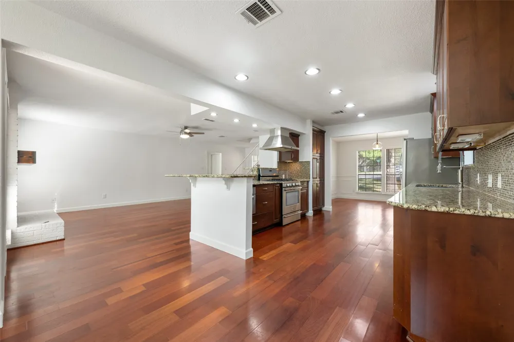 11902 Rickem Cove Austin, TX 78758