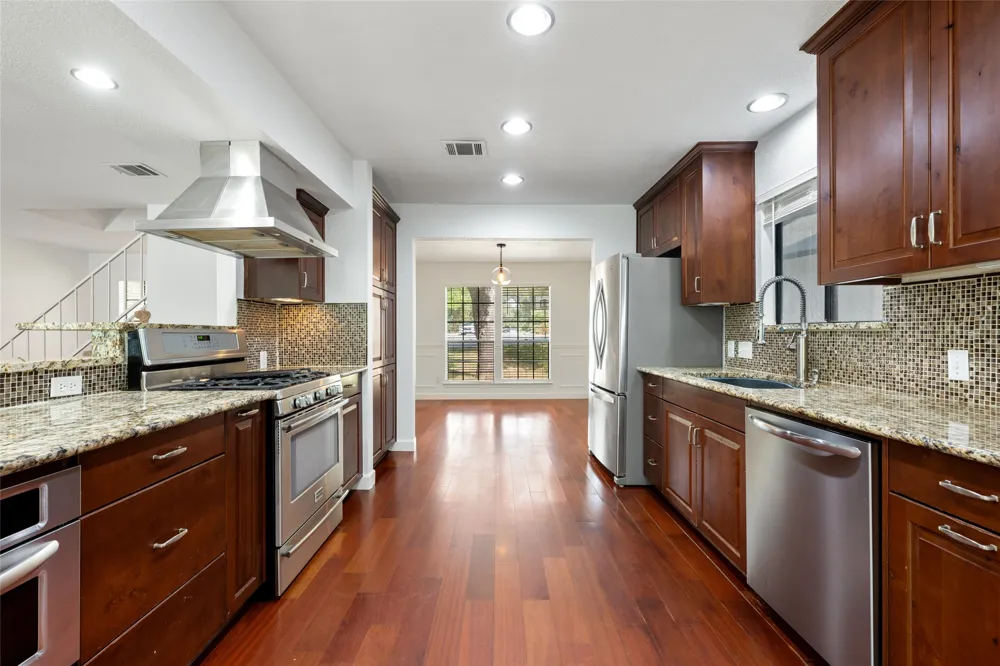 11902 Rickem Cove Austin, TX 78758