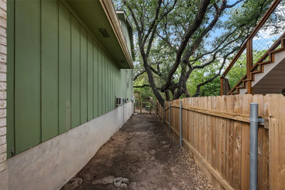 11902 Rickem Cove Austin, TX 78758