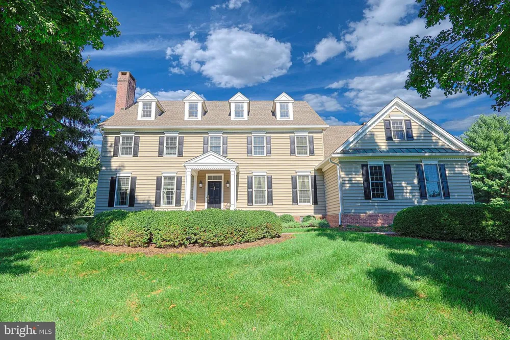 134 HEATHER DRIVE New Hope, PA 18938