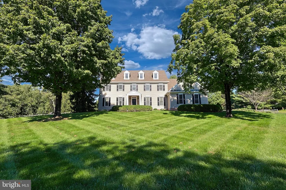 134 HEATHER DRIVE New Hope, PA 18938