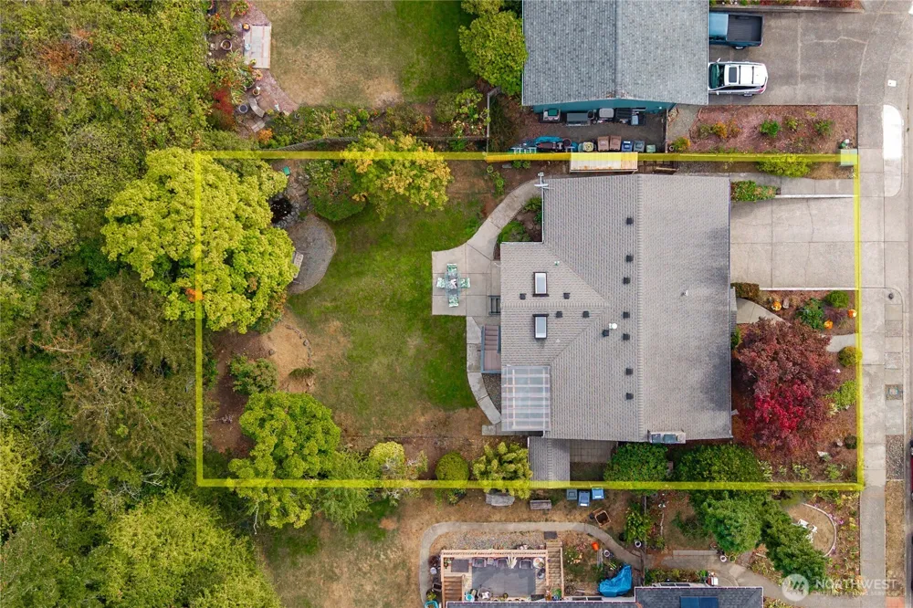 1561 S MacArthur Street Tacoma, WA 98465