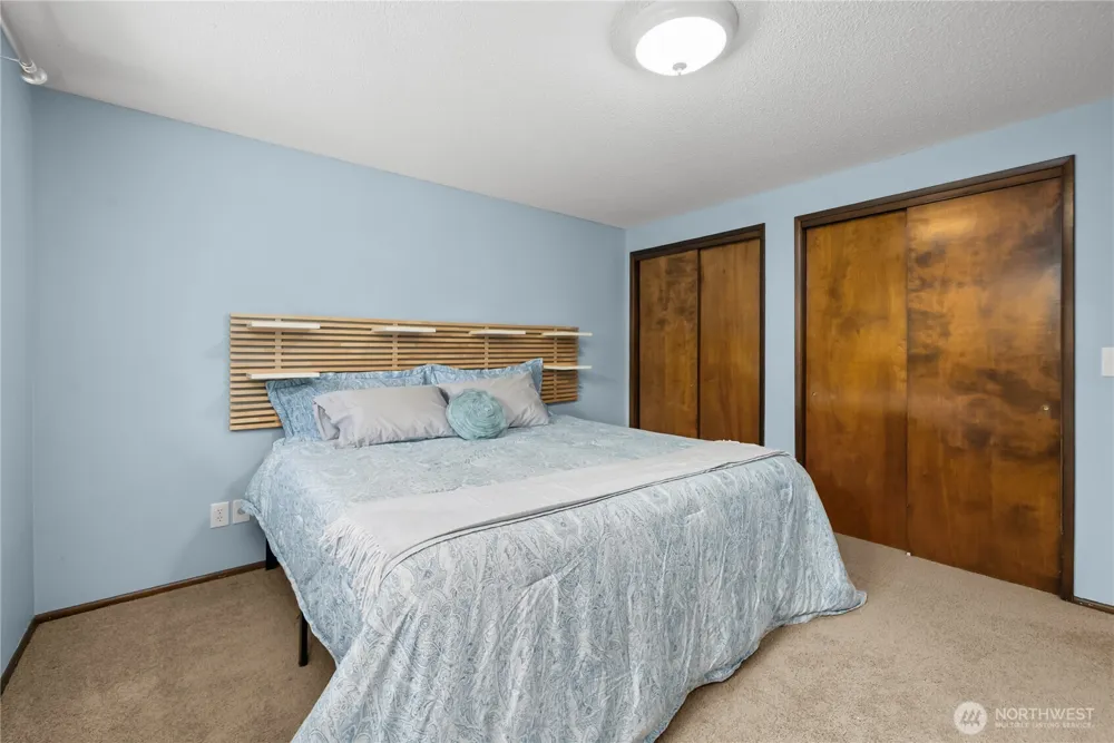 1561 S MacArthur Street Tacoma, WA 98465