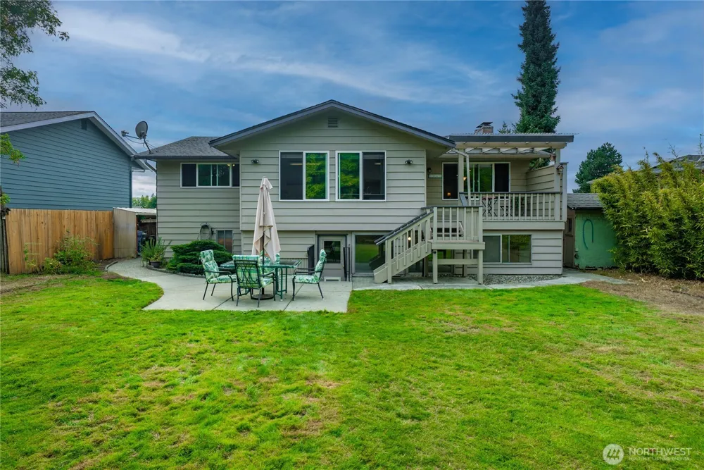 1561 S MacArthur Street Tacoma, WA 98465