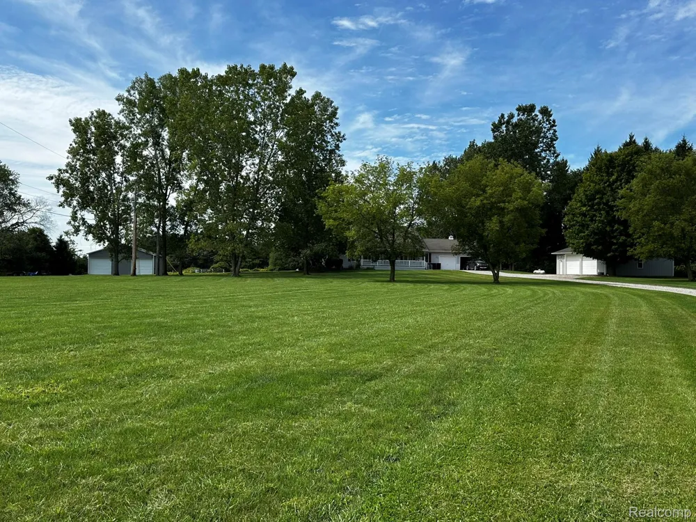 4489 Oak Road Richfield Township, MI 48423