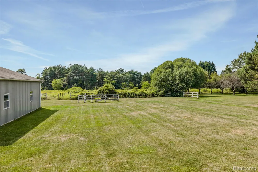 4489 Oak Road Richfield Township, MI 48423