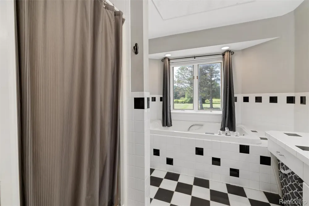 4489 Oak Road Richfield Township, MI 48423