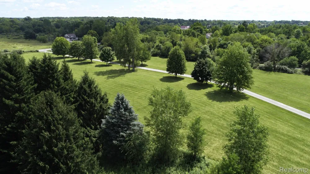 4489 Oak Road Richfield Township, MI 48423