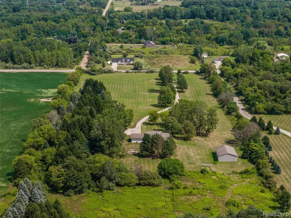4489 Oak Road Richfield Township, MI 48423