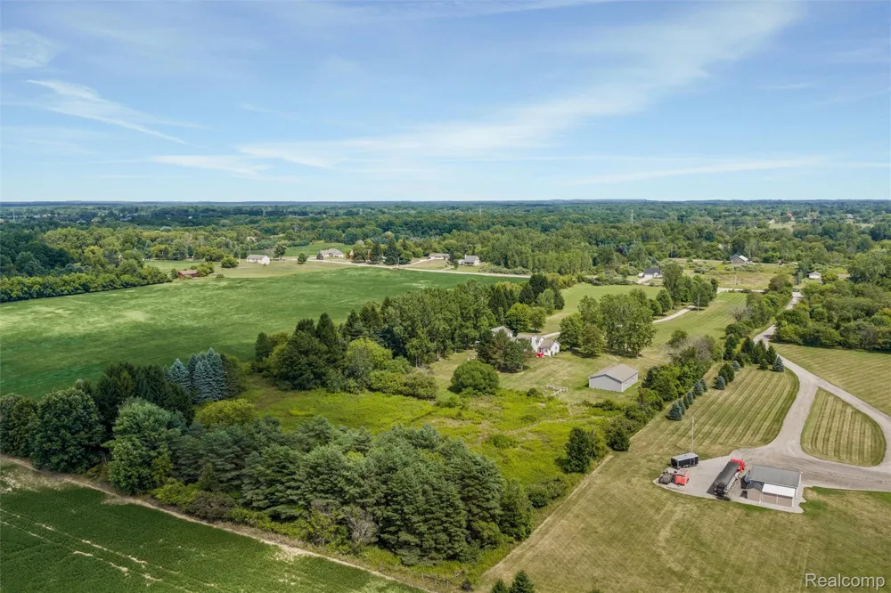 4489 Oak Road Richfield Township, MI 48423