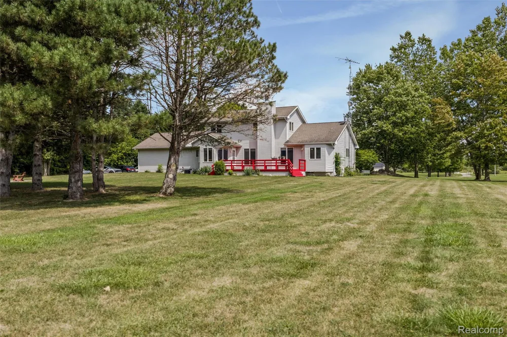4489 Oak Road Richfield Township, MI 48423