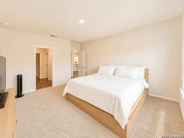 5016 Snap Hook San Antonio, TX 78261