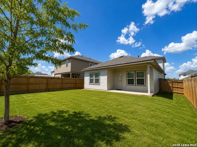 5016 Snap Hook San Antonio, TX 78261