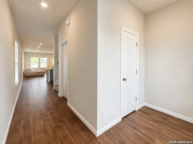 5016 Snap Hook San Antonio, TX 78261