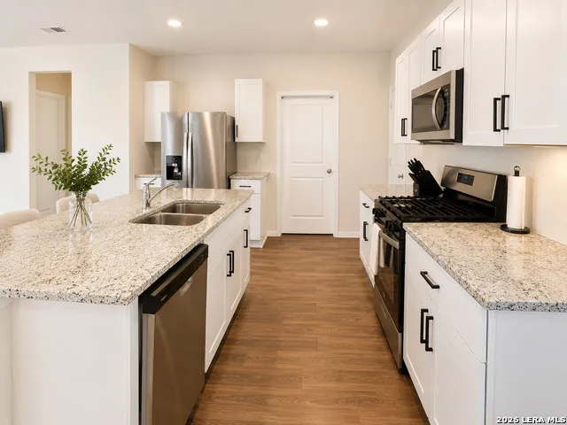 5016 Snap Hook San Antonio, TX 78261