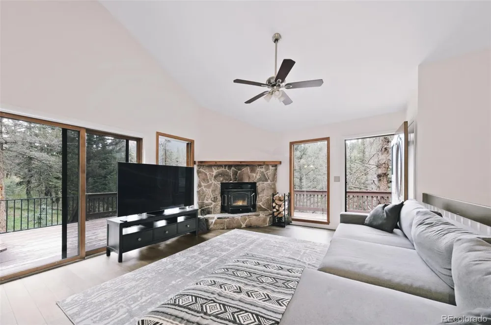 961 Roland Drive Bailey, CO 80421