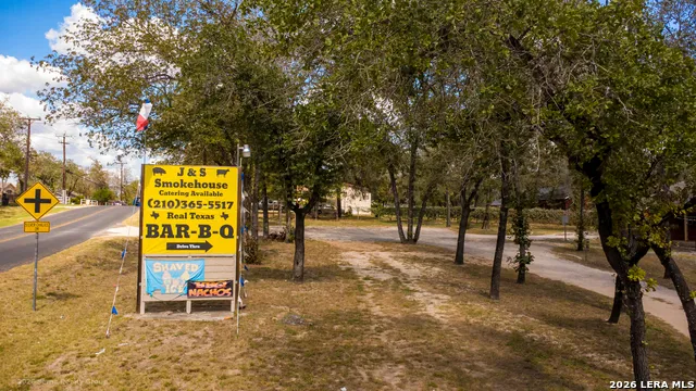 3710 WATERWOOD PASS DR Elmendorf, TX 78112
