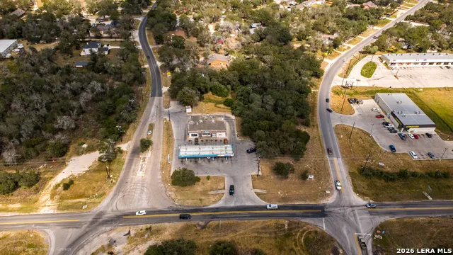 3710 WATERWOOD PASS DR Elmendorf, TX 78112