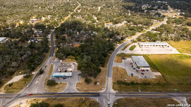 3710 WATERWOOD PASS DR Elmendorf, TX 78112