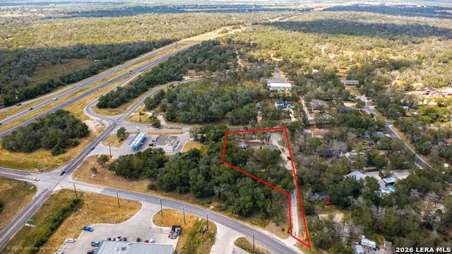 3710 WATERWOOD PASS DR Elmendorf, TX 78112