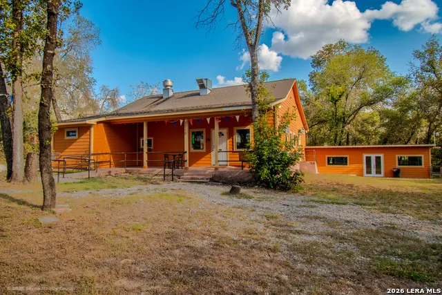 3710 WATERWOOD PASS DR Elmendorf, TX 78112
