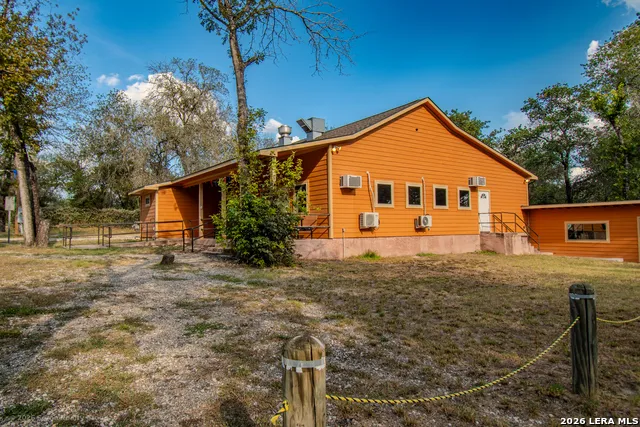 3710 WATERWOOD PASS DR Elmendorf, TX 78112