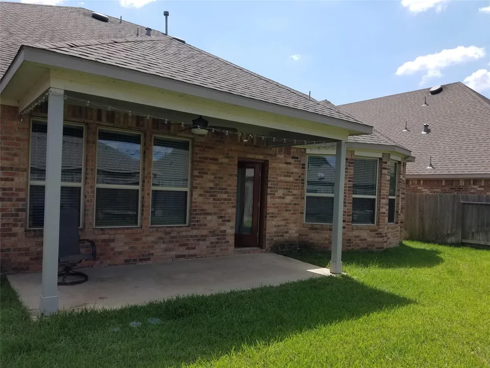 30238 Creekside Drive Brookshire, TX 77423