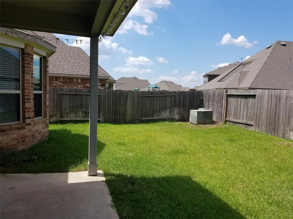 30238 Creekside Drive Brookshire, TX 77423