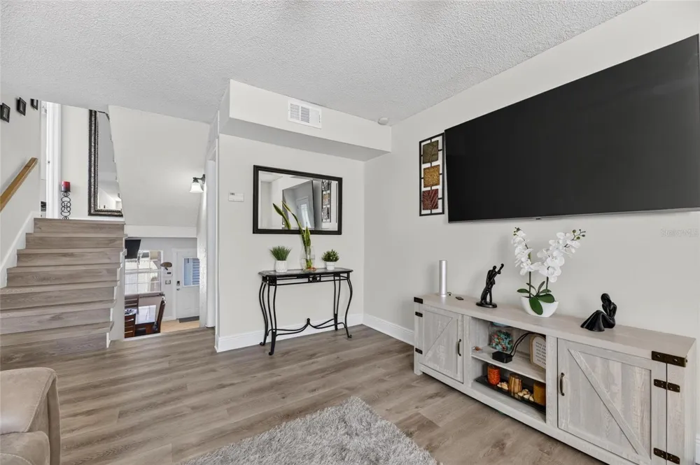 7321 JACKSON SPRINGS ROAD Tampa, FL 33634
