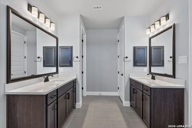 221 JANICE AVE Castroville, TX 78009