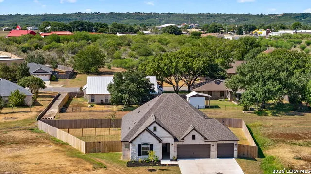 221 JANICE AVE Castroville, TX 78009