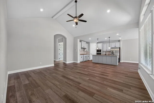 221 JANICE AVE Castroville, TX 78009