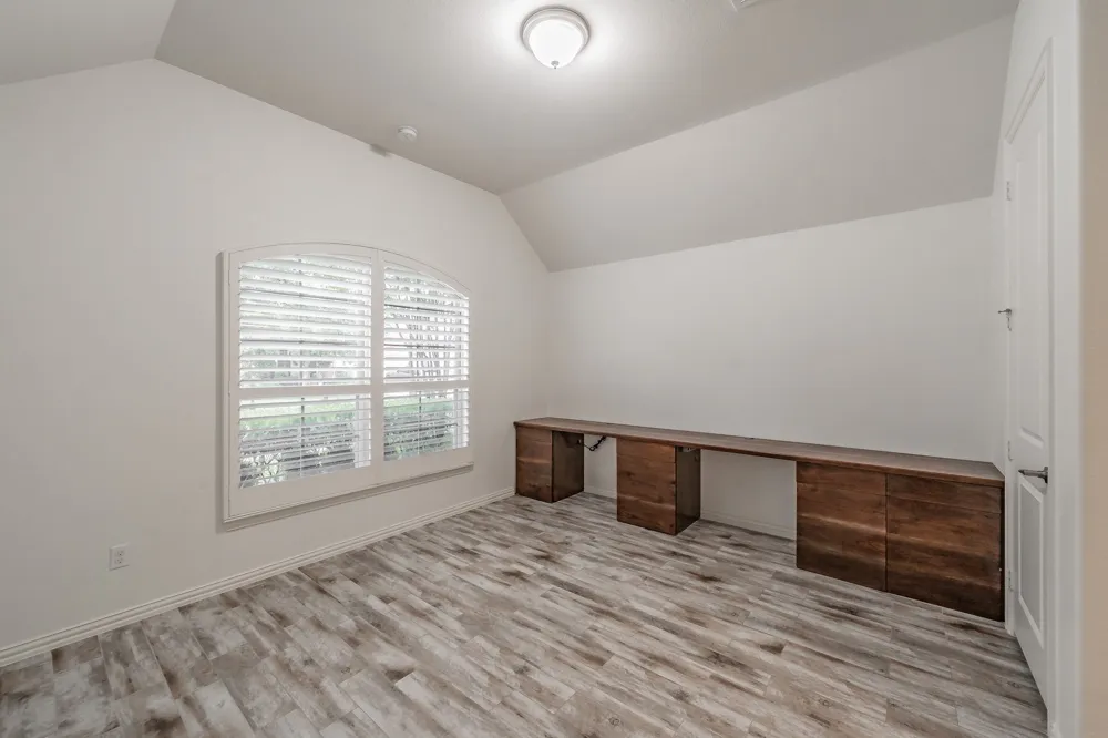 612 Rawlins Lane Fort Worth, TX 76131