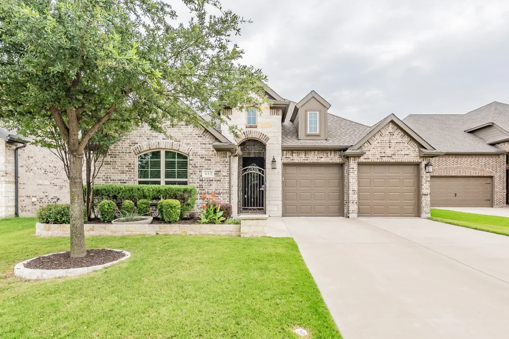 612 Rawlins Lane Fort Worth, TX 76131