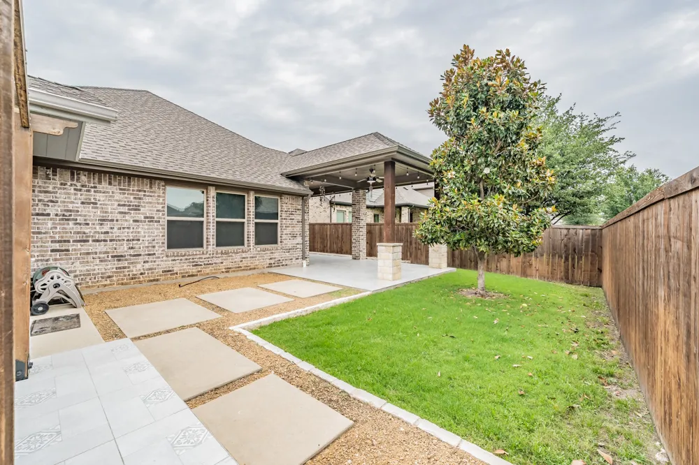 612 Rawlins Lane Fort Worth, TX 76131