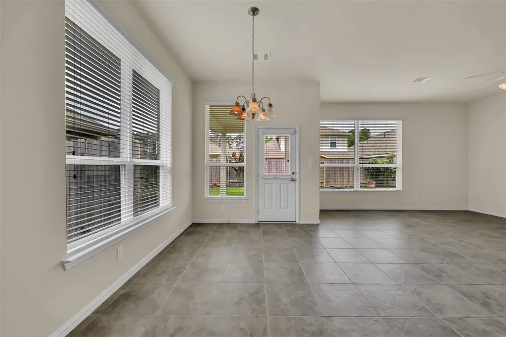 21331 Somerset Shores Crossing Kingwood, TX 77339