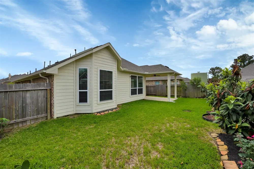21331 Somerset Shores Crossing Kingwood, TX 77339