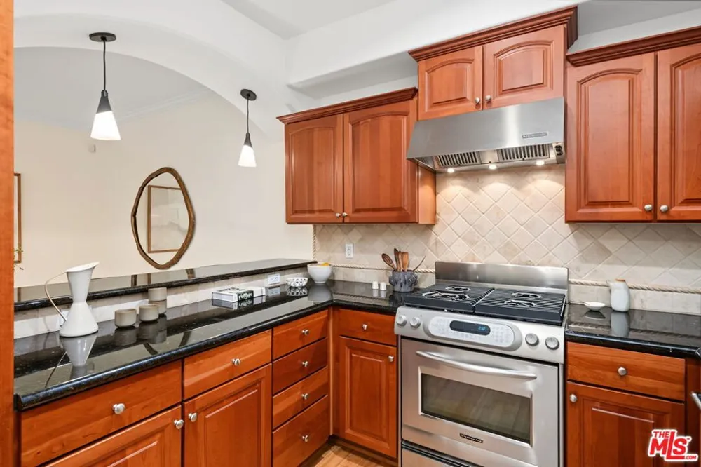 1511 Camden Avenue #103 Los Angeles, CA 90025
